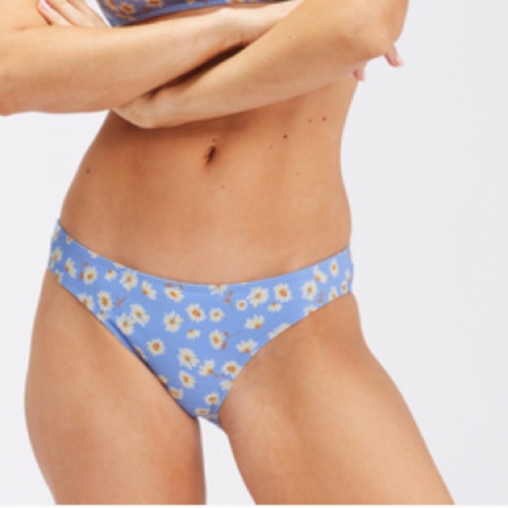 New! Billabong Bikini Bottoms